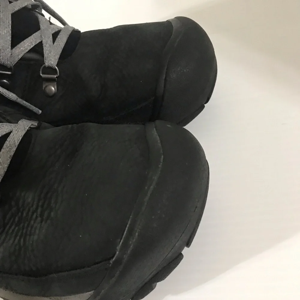 Keen Women's Kaci III Black Waterproof Boots 1026720 Size 9.5